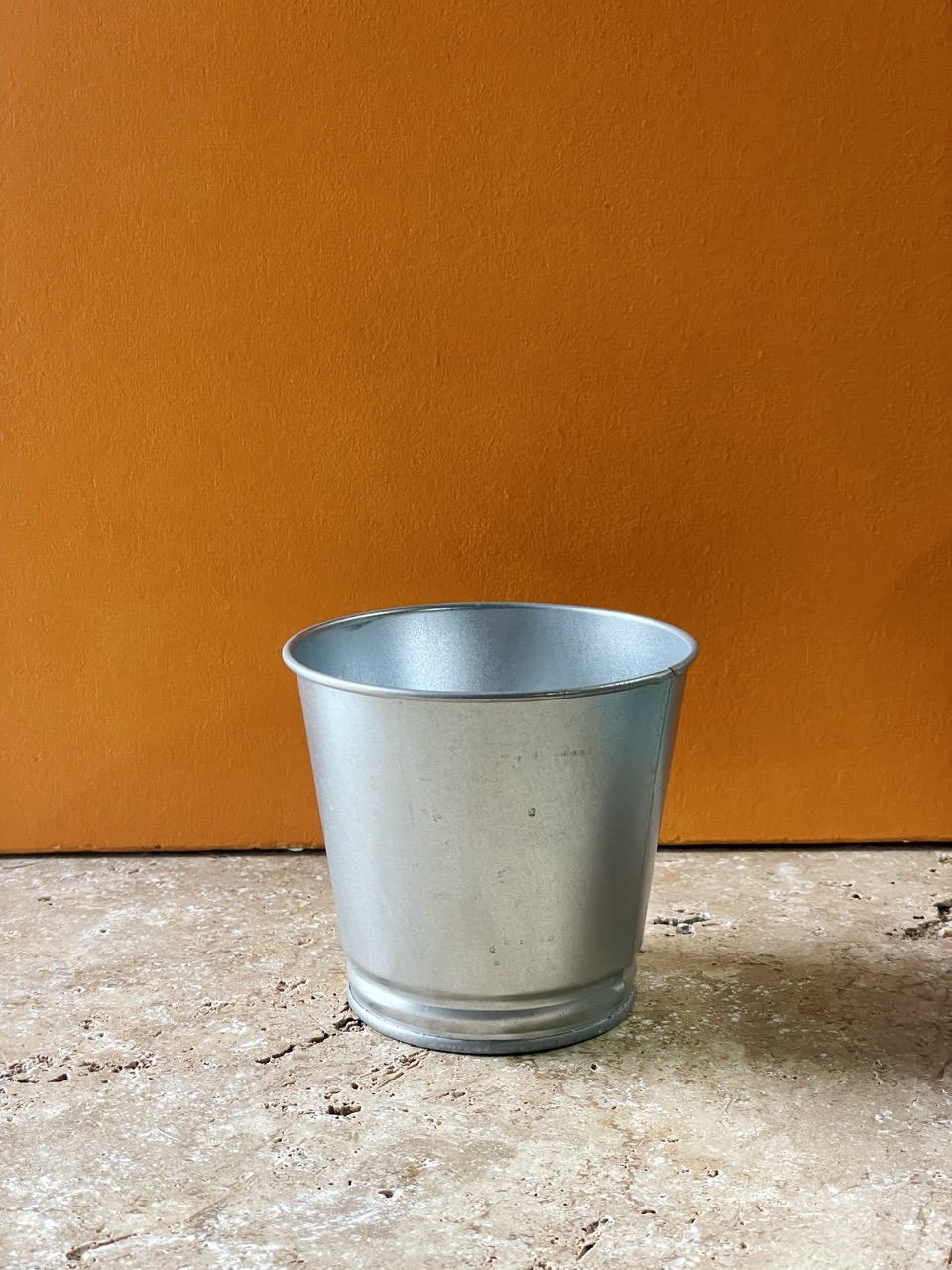CENDRIER GRIS